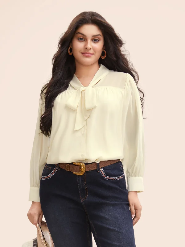 Chiffon Draped Collar Pleated Blouse