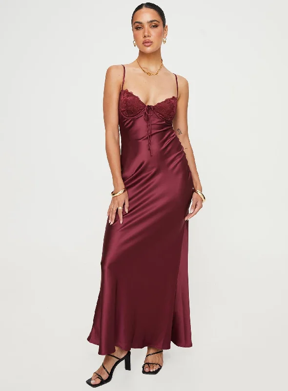 Fadyen Bias Cut Maxi Dress Burgundy