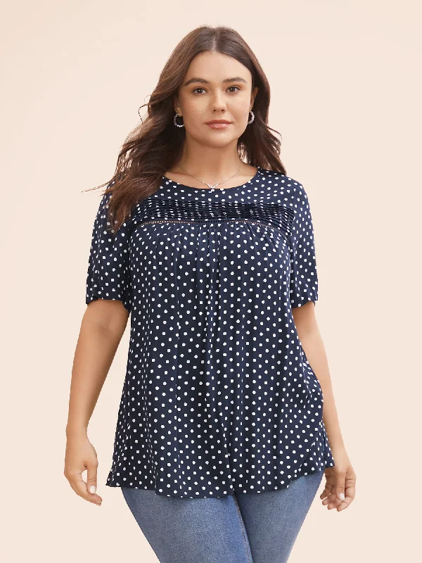 Polka Dot Split Hem Pleated Blouse