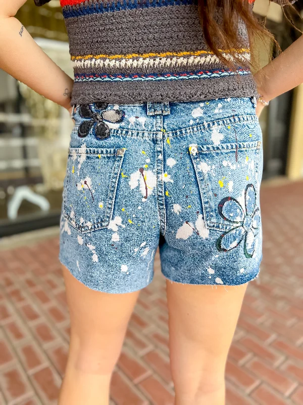 [Oli & Hali] Daisy Distressed Shorts