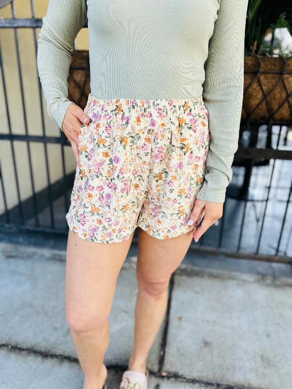 Plantlover Shorts- Cream Floral